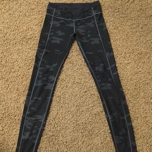 Lululemon Speed Tight II camo oil slick blue sz 6